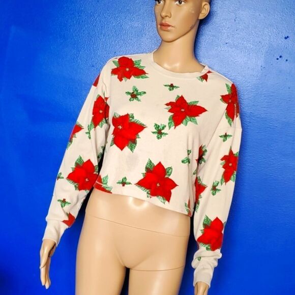 Forever 21 Poinsettia Thermal Crop - Picture 2 of 8